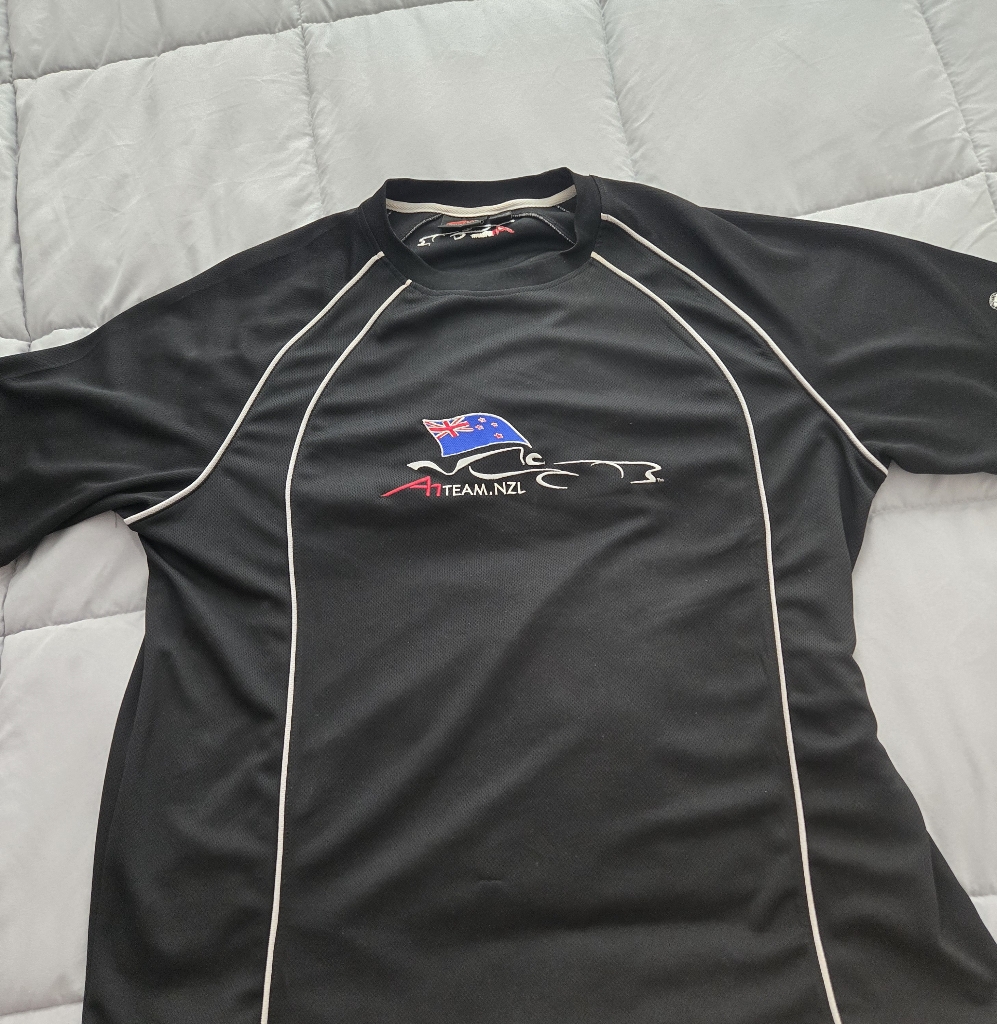 New Zealand A1 Team Racing Motorsports Mens Short Sleeve Shirt New Zealand A1 Team Racing Motorsports Mens Short Sleeve Shirt